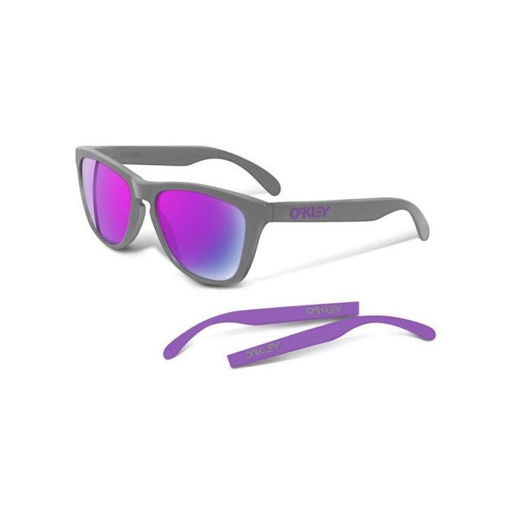OAKLEY FROGSKINS – MATTE GREY / PURPLE VIOLET IRIDIUM