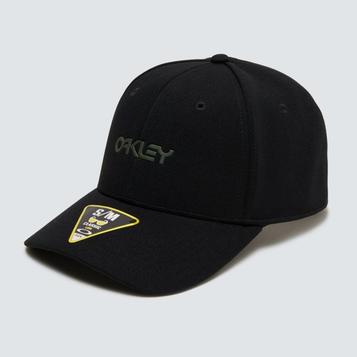 Oakley 6 Panel Stretch Metallic Hat – Blackout